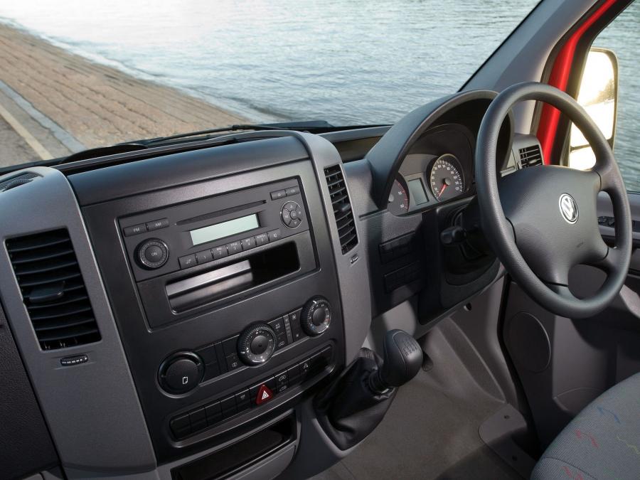  Volkswagen Crafter High Roof Van 2006 года  (UK) (фото 14 из 15)